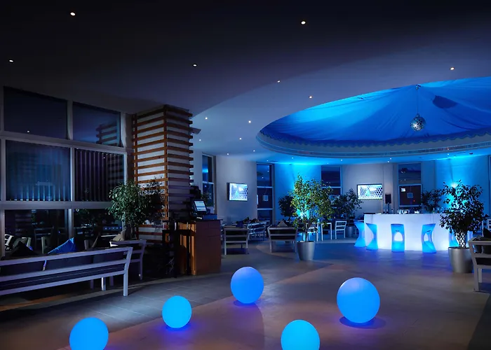 Grand Millennium Al Wahda And Executive Apartments Abu DhabiHotel Stelle